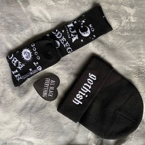Oujia Board Socks, Black Beanie, Black Heart Patch | SET